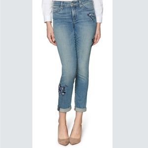 NYDJ Boyfriend Jeans with Flower embroidery . Size 8.